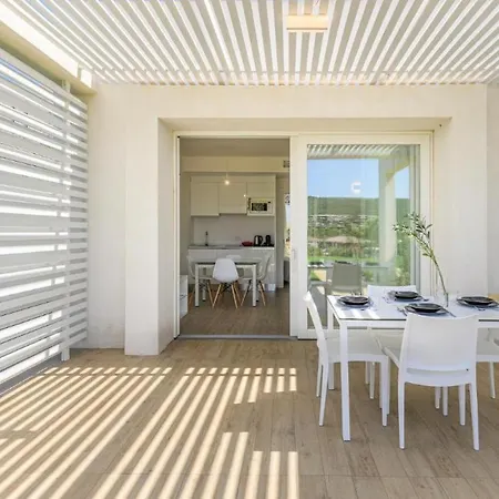 Stunning Capo Falcone Charming 1 Bedroom Sleeps 4 شقة *