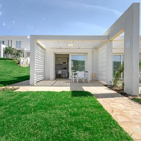 Stunning Capo Falcone Charming 1 Bedroom Sleeps 4 דירה